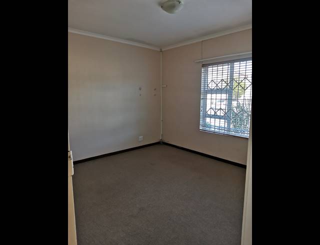 3 bed property to rent in TABLE VIEW